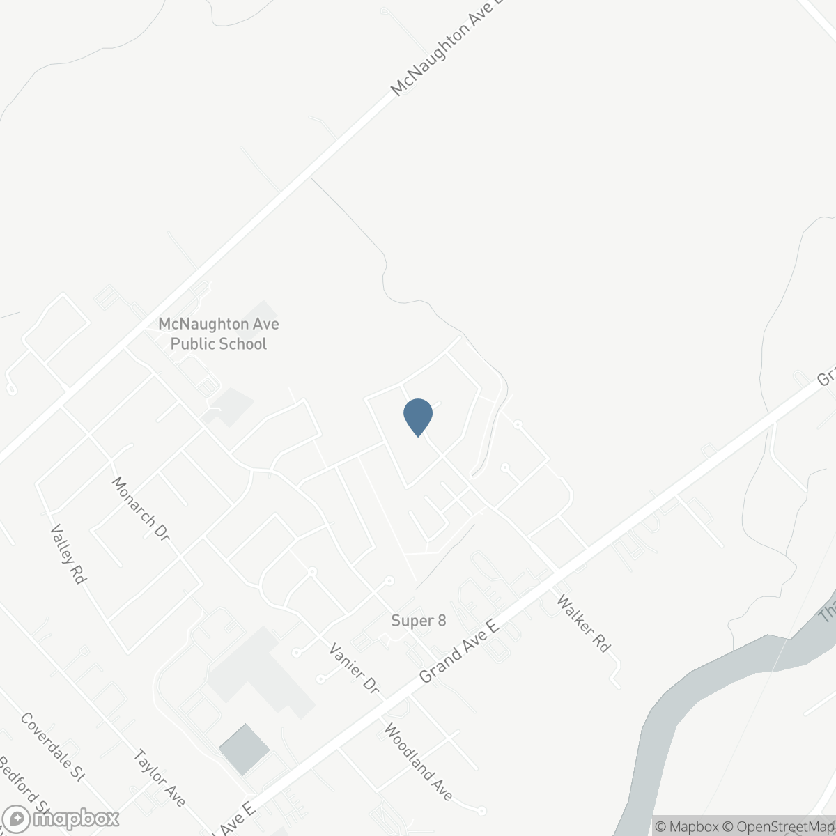 33 Champlain COURT, Chatham, Ontario N7L 0C4